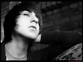 este chico se meece un monumento^^