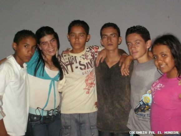 algunos de mi amigos y yo .. soy el de verde....