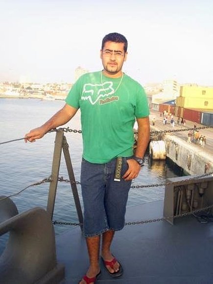 aqui en un barco de estos de guerra ¡