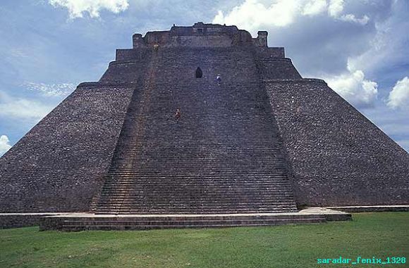 piramide de uxmal