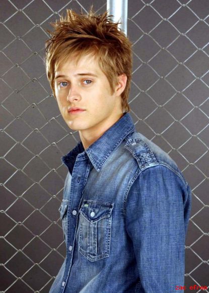 lucas grabeel