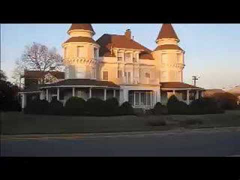 THE DOLL HOUSE