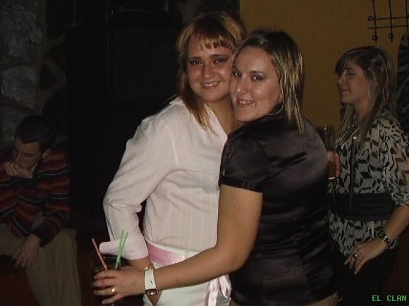 LETTY Y MYLA las mas chulas en la cena de navidad