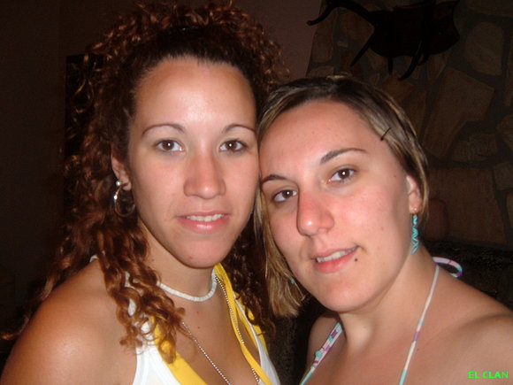 ESAS DOAS FIESTERAS