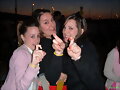 ESAS TRES CHIQUILLAS
