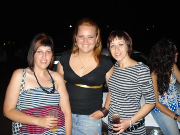 VANE, MILA Y ELVI, VAYA TRES