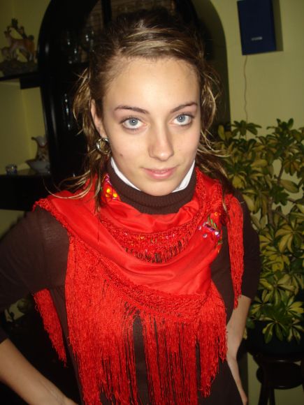 ROCIO CON AIRES AFLAMENCAOS