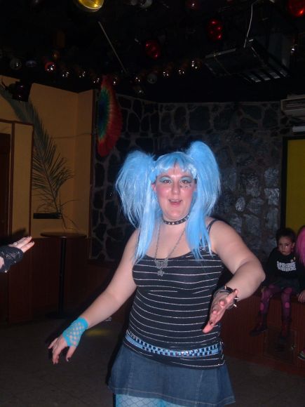 LETY, PEINATE CUANDO SALGAS A LA CALLE