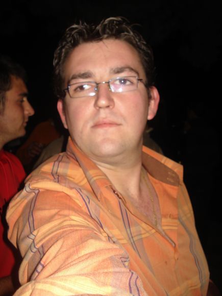 AKY ESTOY YO, TAN XULO COMO SIEMPRE
