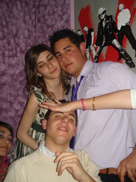 JUAN DIEGO, NURIA Y RUBEN, DE CACHONDEO