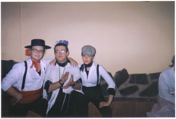 MILAGROS, YO Y CRISTINA EN EL ROCIO, SIN DUDA