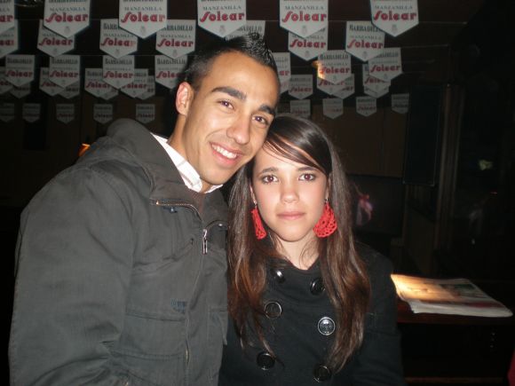 FRANCISCO Y MARIA, PERO MIRAD QUE MONOS.......