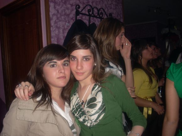 NURIA Y BELEN