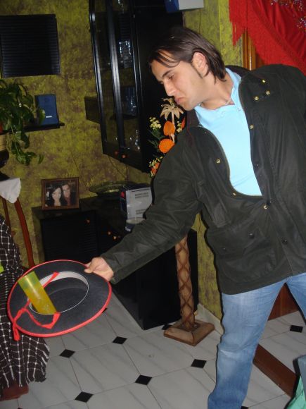 OLE, OLE Y OLE, VIVA EL ARTE TORERO DE JULITRO