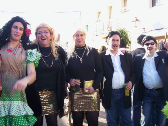 AQUI ESTAN EL GRUPO MOCEDADES