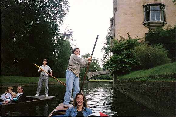 PUNTING EN EL RÍO CAM - CAMBRIDGE