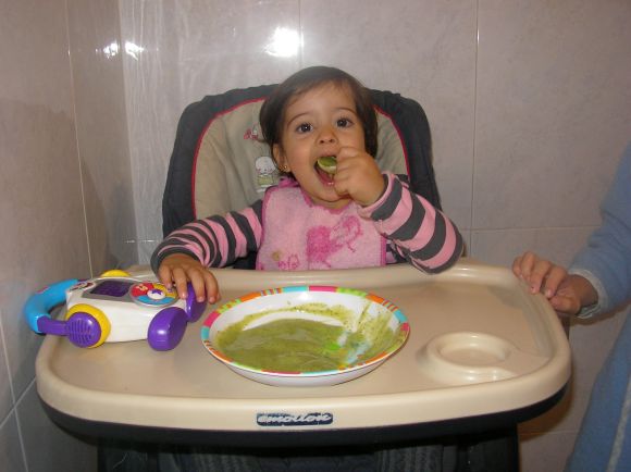 alejandra cenando