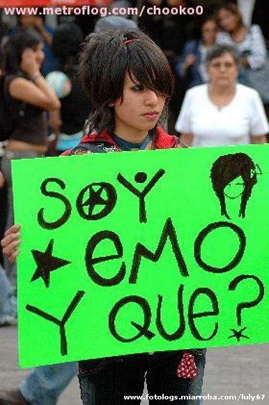 SOY EMO Y QUEE?????