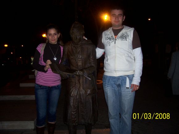 inma y juan pablo con la vieja