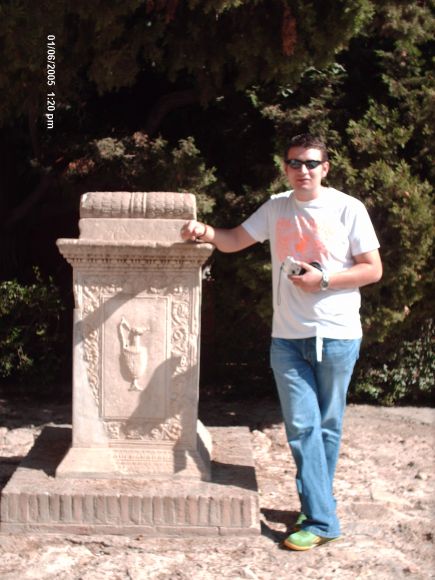juan pablo posando