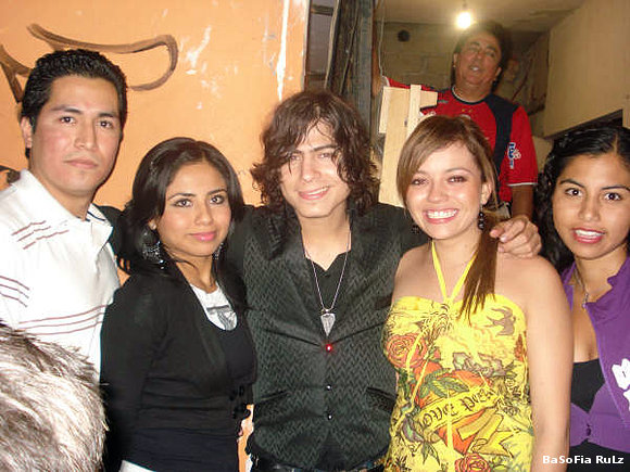 Luis Armando Maria Fer Con La Famili Sarmiento