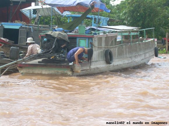 mercado flotante rio mekon