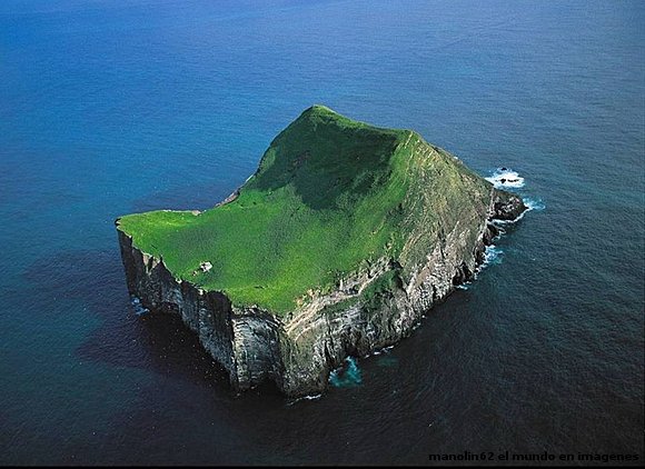 archipialago de vestmannaeylar islandia