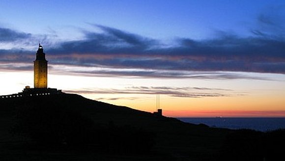 otra vista de las torres de  hercules