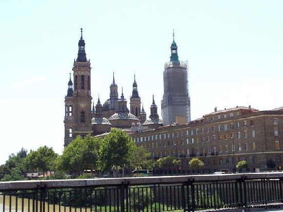 basilica del pìlar zaragoza españa