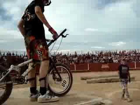 Exhibici&oacute;n de Trial y Biketrial en Villamalea 2