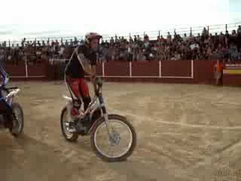 Exhibici&oacute;n de Trial y Biketrial en Villamalea 3