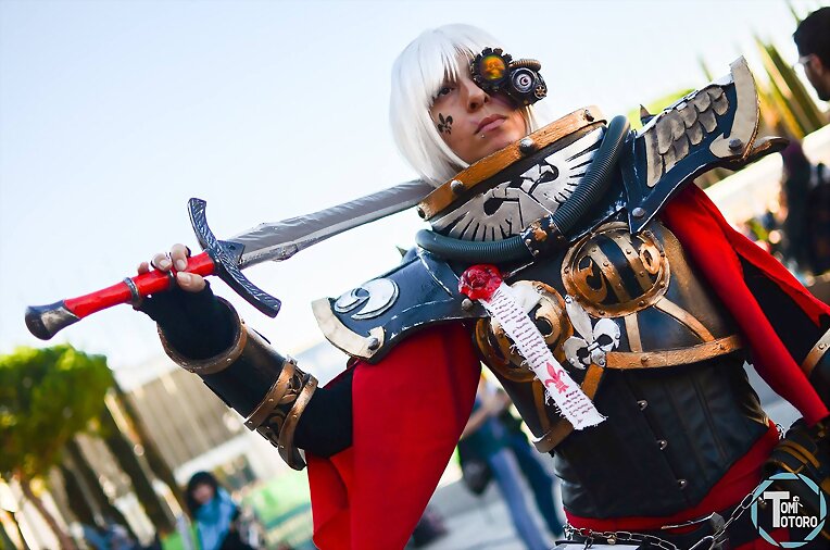 sister of battle cosplay