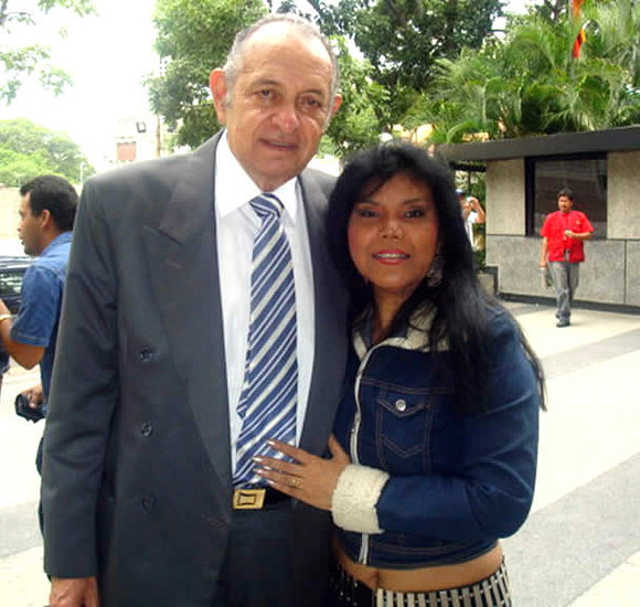 El  Maestro Hugo BLanco y Muguett Aguilar