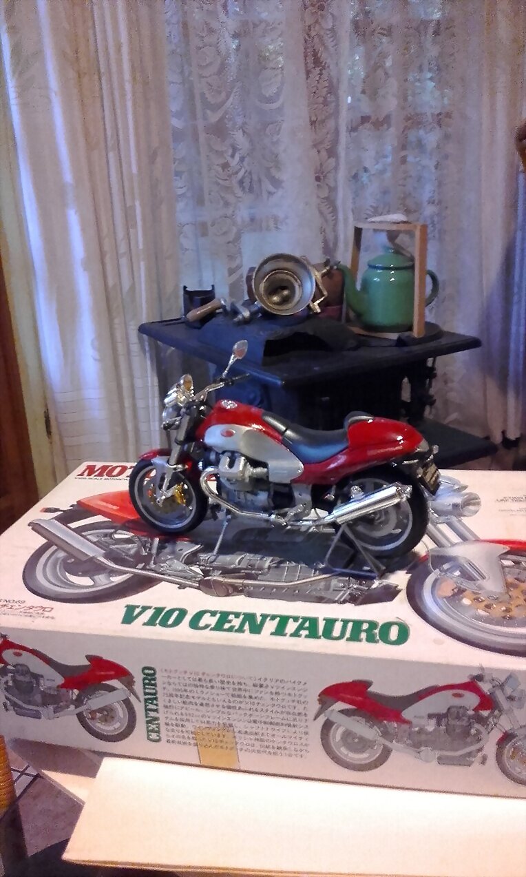 Guzzi V10 Centauro