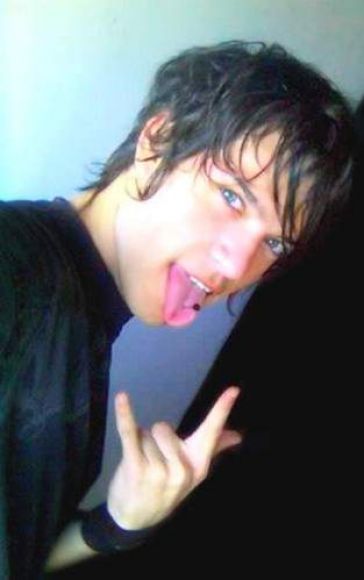 CHIQO MALO I LINDO USTEDES CREEN??AJAJAA