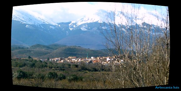 Mi pueblo y El Moncayo...