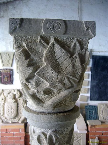 Capitel...