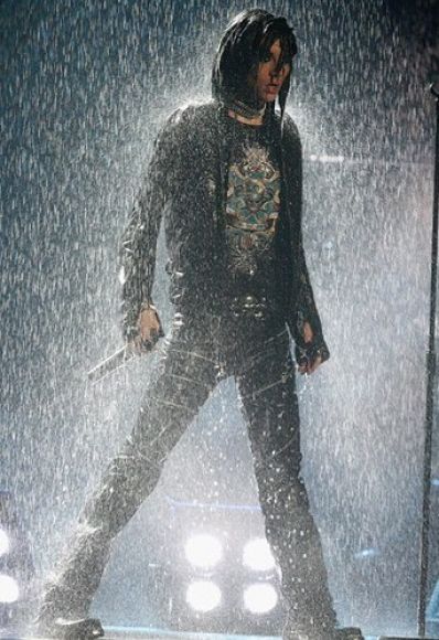 bill en un monsoon