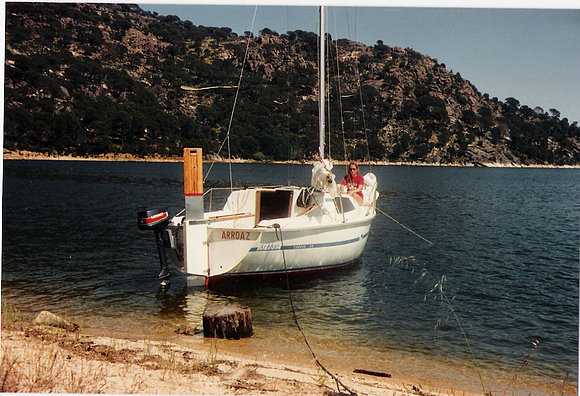 Barco "CONDOR 20" en embalse de Madrid