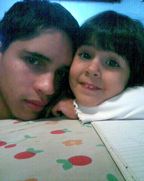Mis 2 primos ( Laura y Hector )