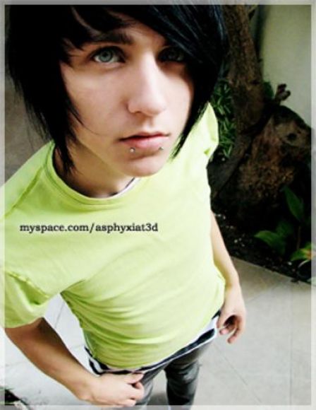 "vivan los emo"