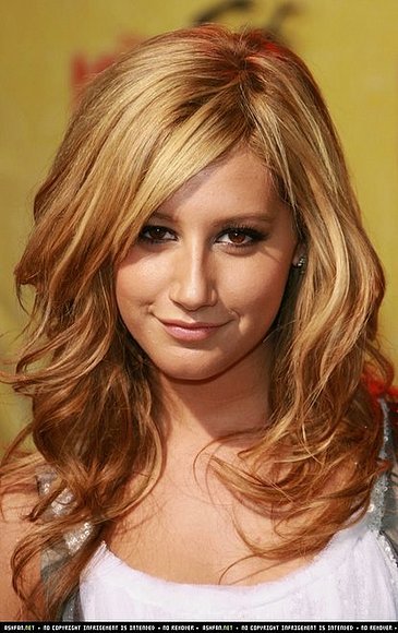 Ashley tisdale !!!!