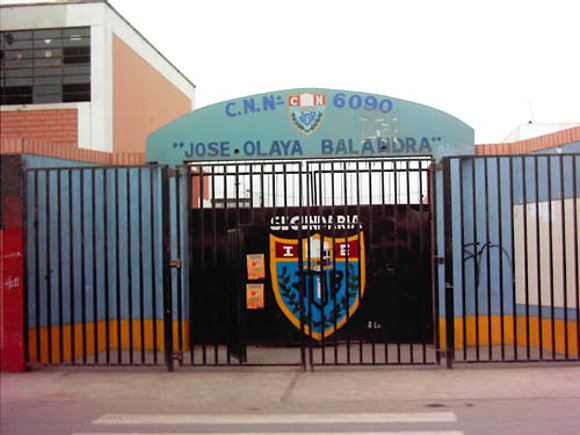 Frontis de la I.E.