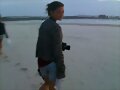 Phoebe en la playa**
