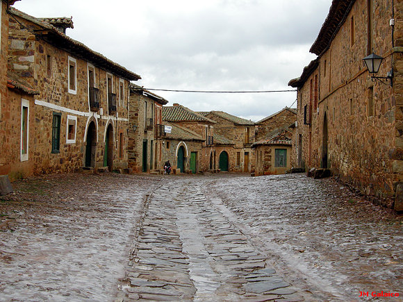 CALLE DE CASTRILLO DE LOS POLVAZARES