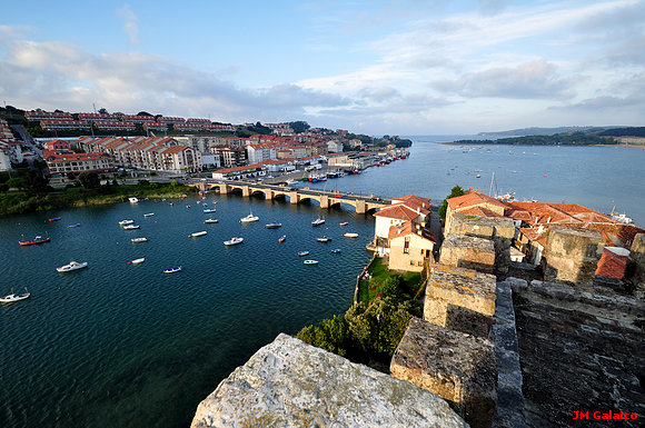 SAN VICENTE DE LA BARQUERA DESDE EL CASTILLO