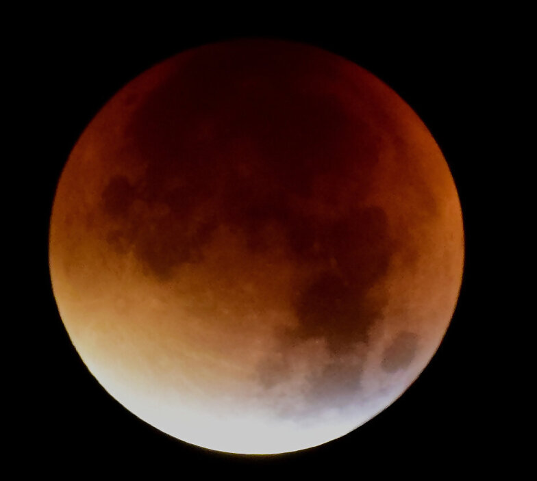 LUNA ROJA