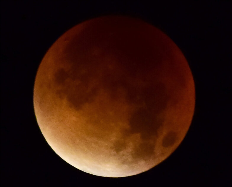 LUNA DE SANGRE