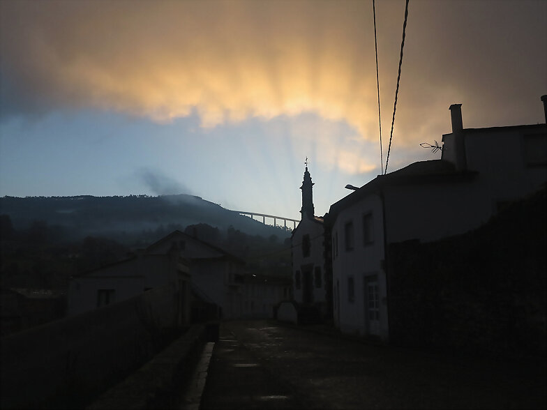 AMANECE EN MONDOÑEDO