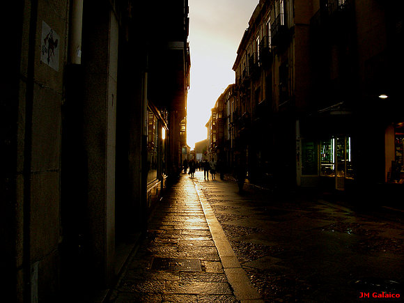 ATARDECER EN  ZAMORA UN DIA DE LLUVIA